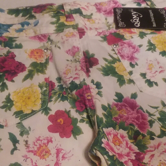 Flower Capris - Picture 4 of 4